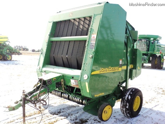 2005 John Deere 567