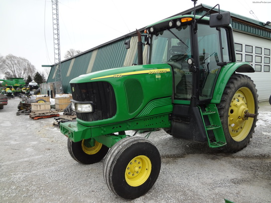 2007 John Deere 7420