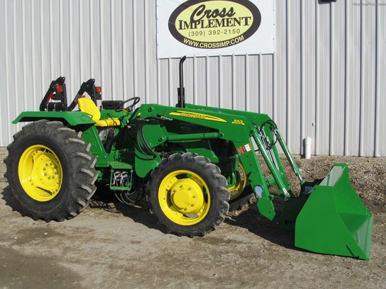 2011 John Deere 5065E