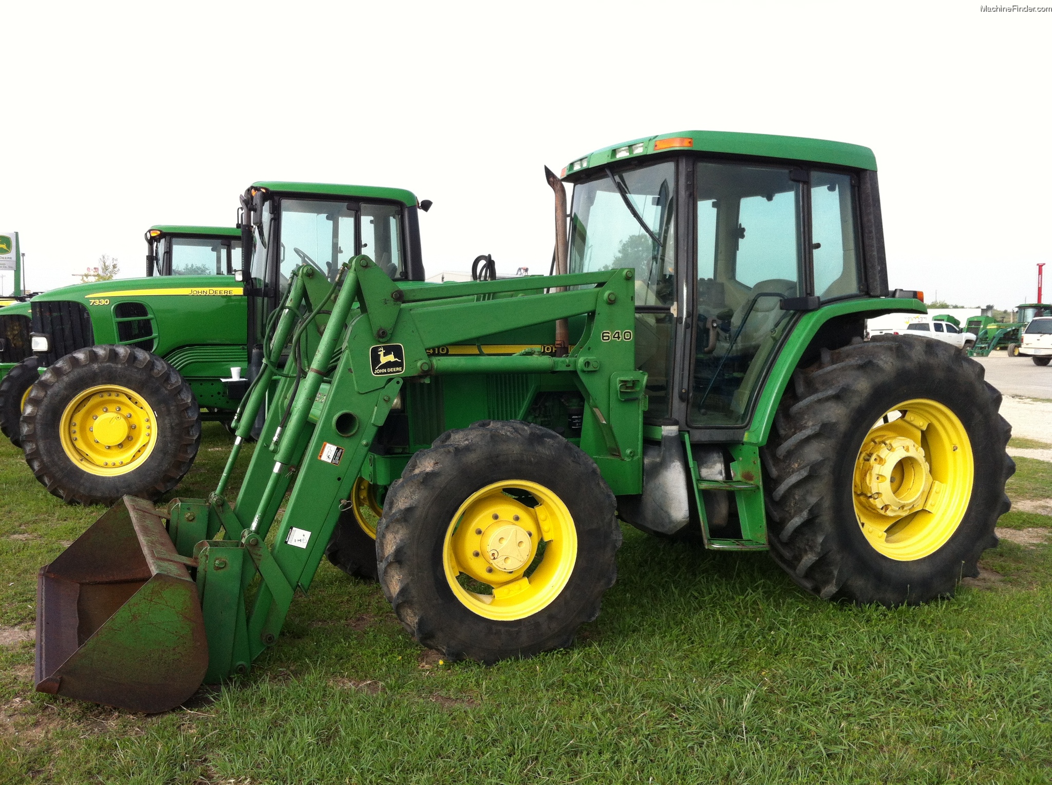 2000 John Deere 6410 Tractors Utility (40100hp) John Deere