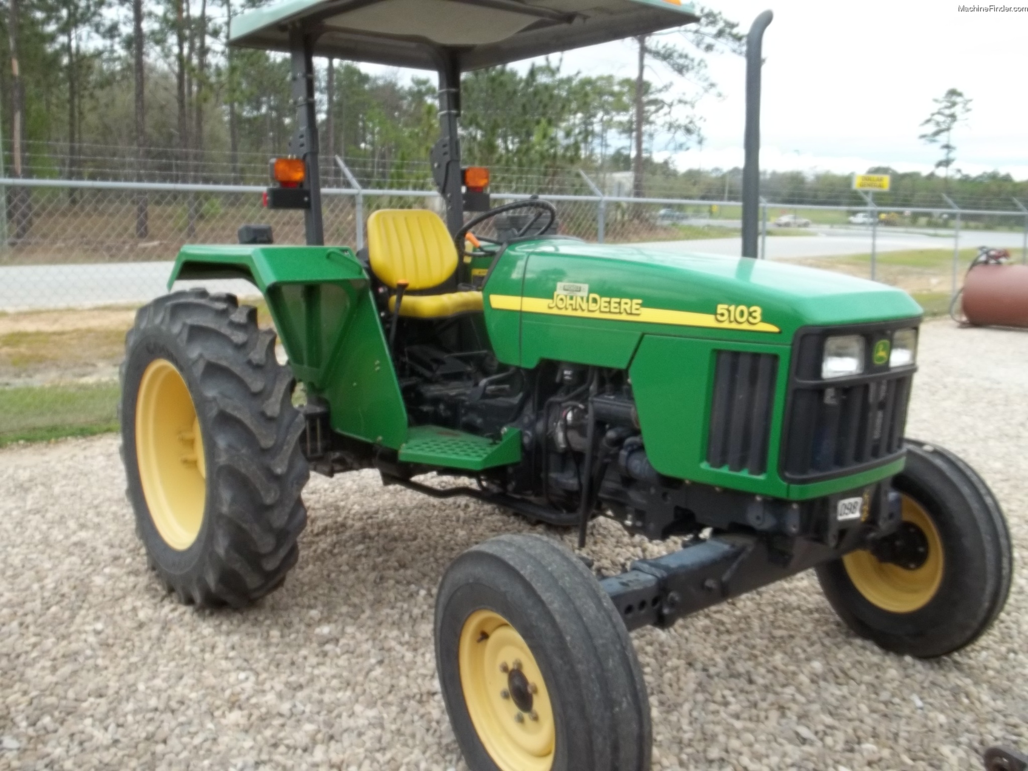 2006 John Deere 5103 Tractors Utility (40100hp) John Deere