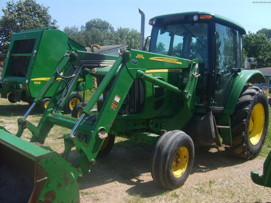 2008 John Deere 6230