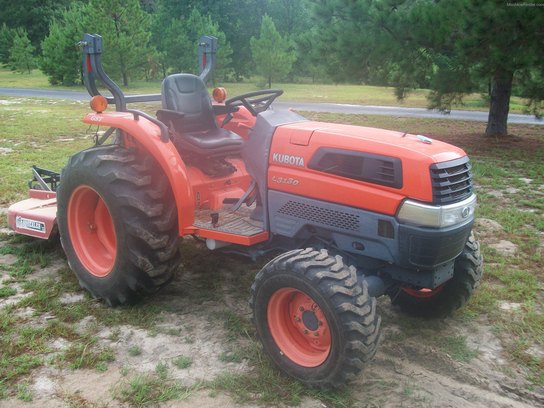 2004 Kubota L3130