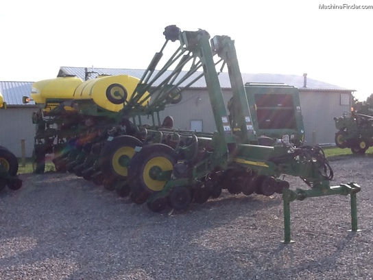 2009 John Deere 1770