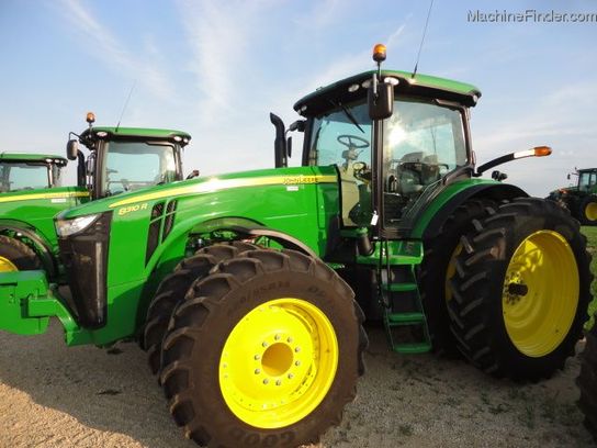 2011 John Deere 8310R