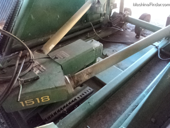 1997 John Deere 1518
