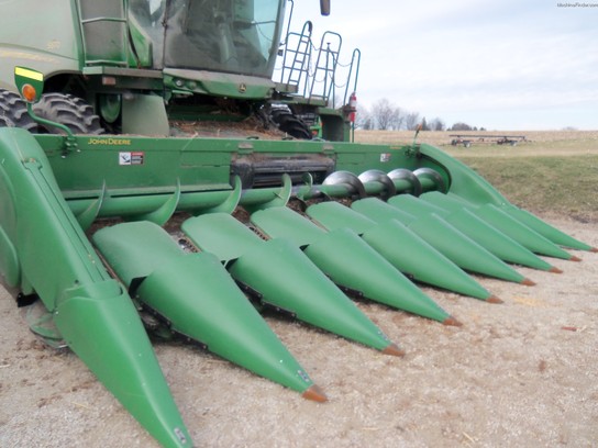 2010 John Deere 608C