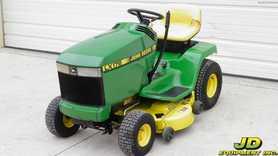 1996 John Deere LX176