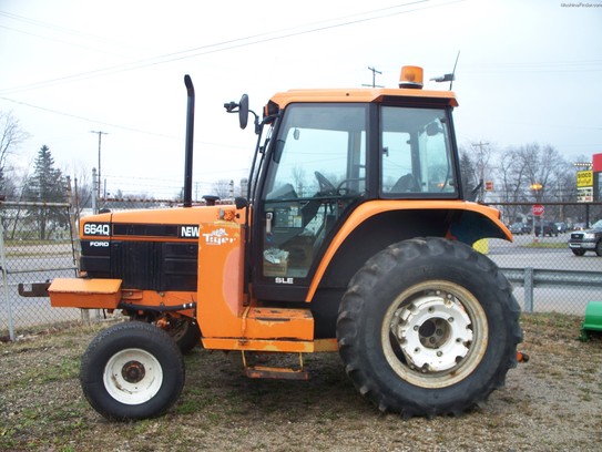1997 New Holland 6640