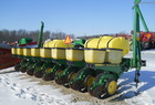  John Deere 7200