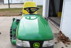 2006 John Deere X740