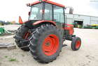  Kubota M9000