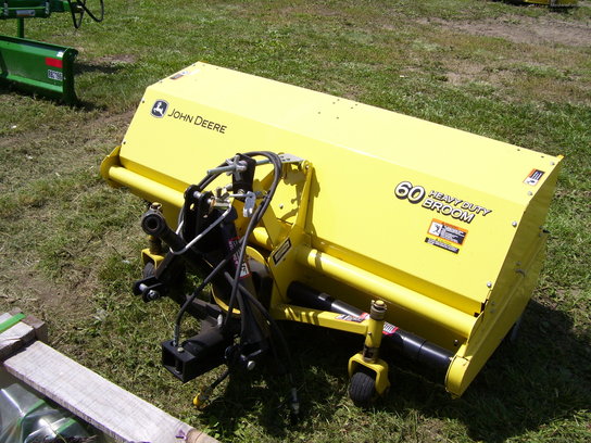 2011 John Deere 60