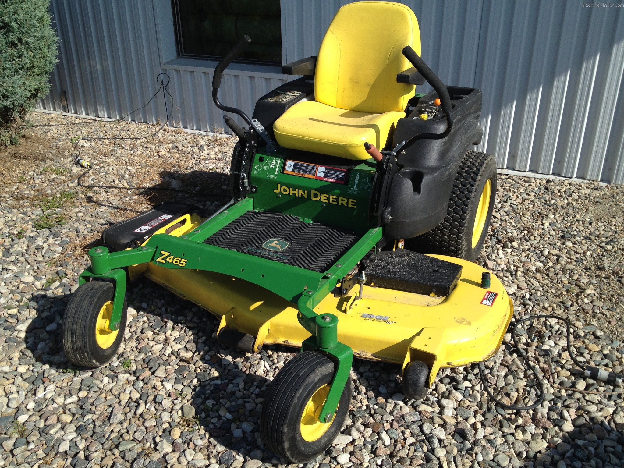 2010 John Deere Z465 Lawn & Garden and Commercial Mowing John Deere