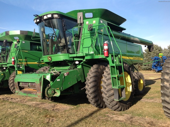 2004 John Deere 9760
