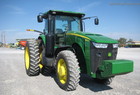 2011 John Deere 8235R