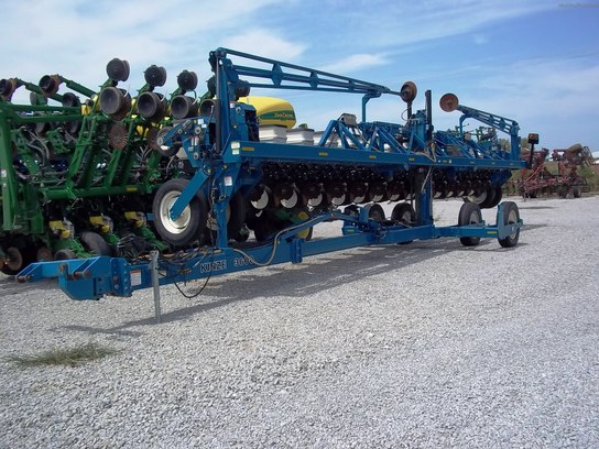 2004 Kinze 3600