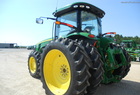 2011 John Deere 8260R