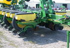 2010 John Deere 1770NT