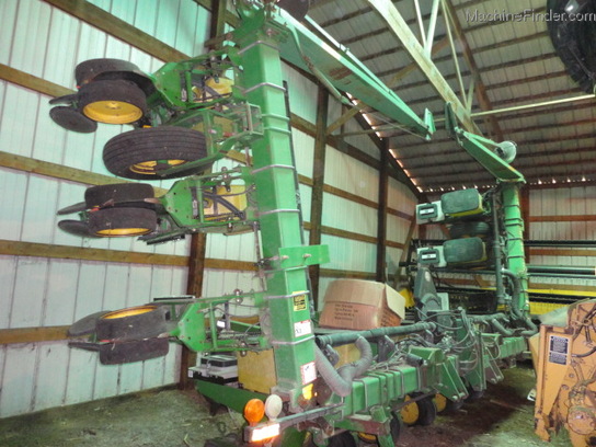 1990 John Deere 7300