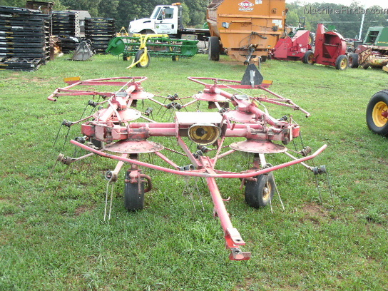  New Holland NH169