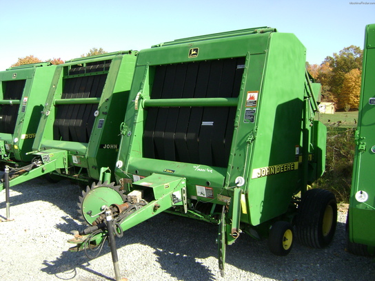 1997 John Deere 566