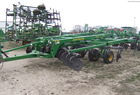 2010 John Deere 2700