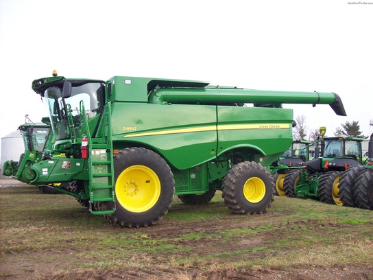 2012 John Deere S660