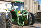 2002 John Deere 8220