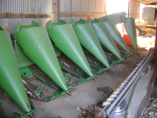 2002 John Deere 893