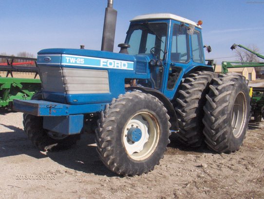1983 Ford TW 25