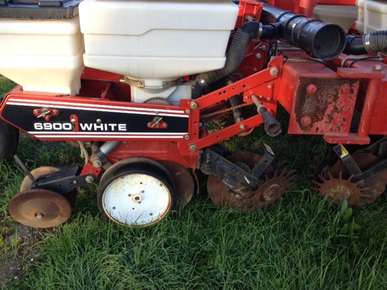 White 6900 15ROW