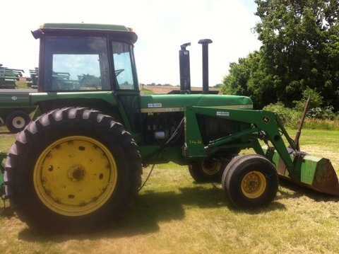 John Deere 4430