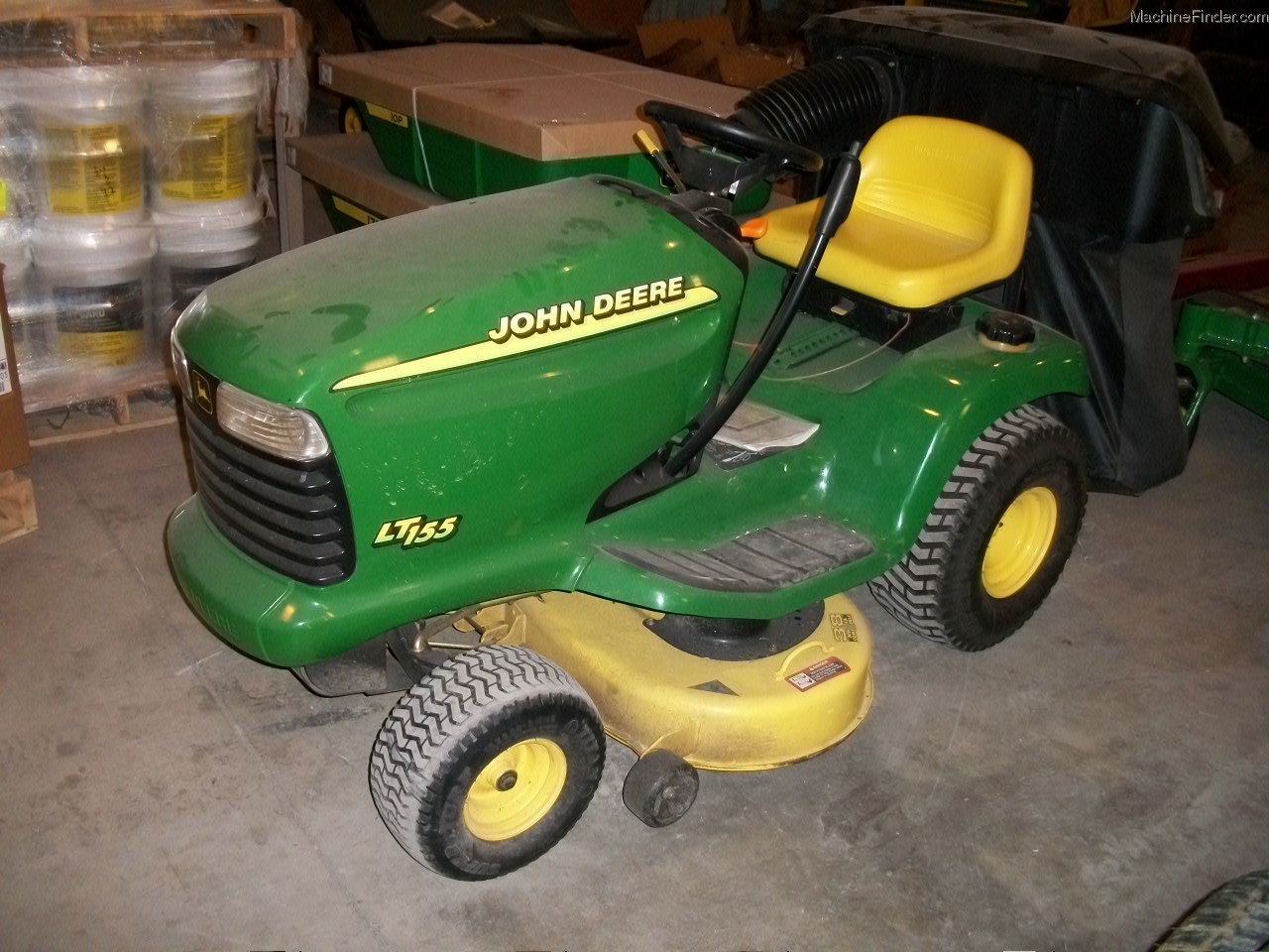 2000 John Deere LT155 Lawn & Garden and Commercial Mowing John Deere