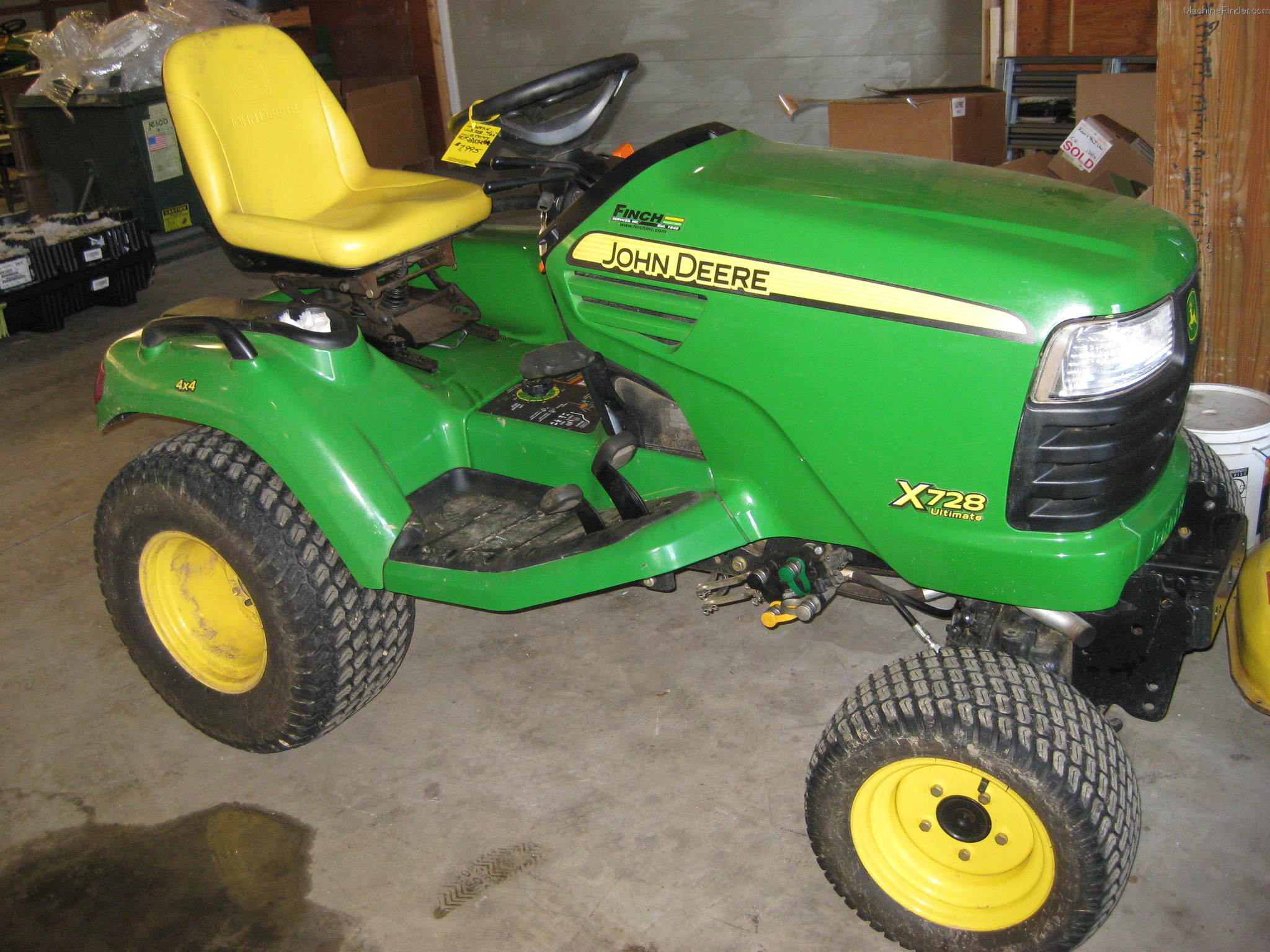 2009 John Deere X728 Lawn & Garden and Commercial Mowing John Deere