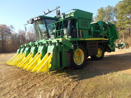 2008 John Deere 7760
