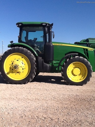 2012 John Deere 8235R