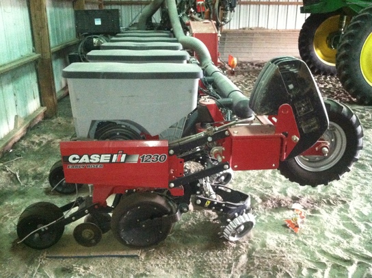 2010 Case IH 1230 Early Riser