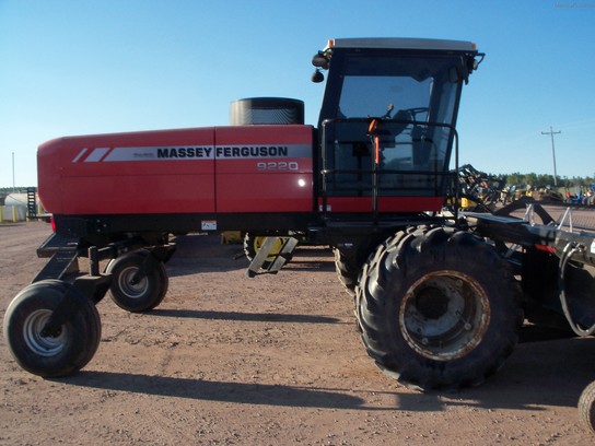 2005 Massey - Ferguson 9220