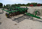  John Deere 714