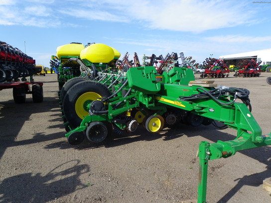 2010 John Deere 1770NT