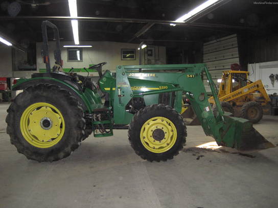 2002 John Deere 5320