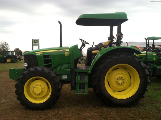 2011 John Deere 6330