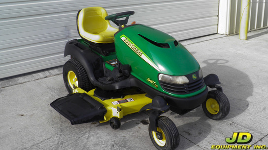 2001 John Deere SST18