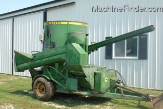  John Deere 700