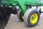 John Deere 235