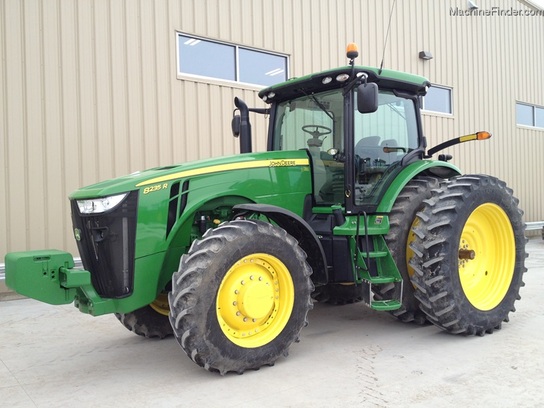2012 John Deere 8235R