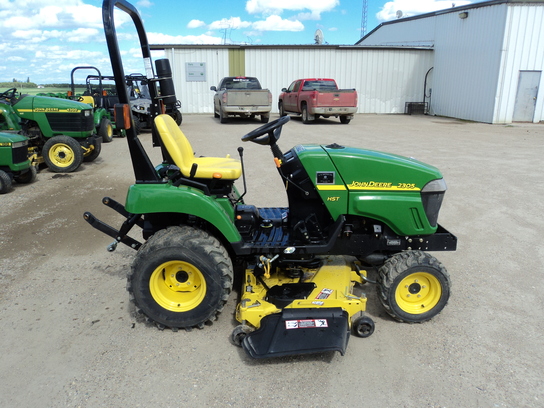2009 John Deere 2305