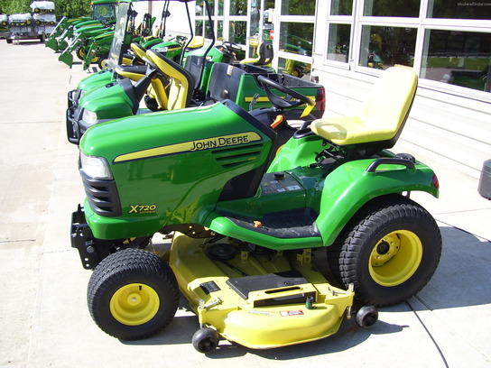 2008 John Deere X720