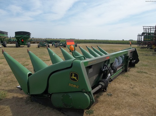 2009 John Deere 608